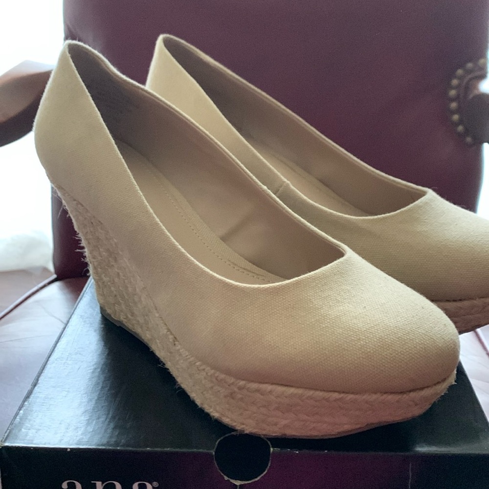 Ladies ANA wedge heels. Size 9